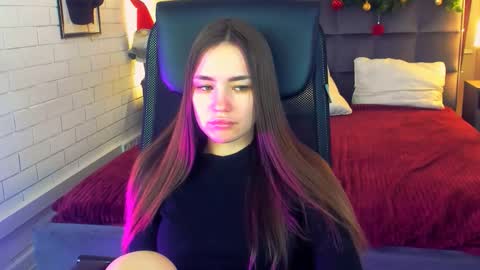 Snapshot of leilarai chatting on January 14, 1:28 pm Leila Rai online show from January 14, 1:28 pm