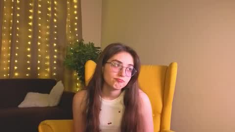 Snapshot of lekishaoderkirk chatting on October 23, 7:12 pm Luna online show from October 23, 7:12 pm