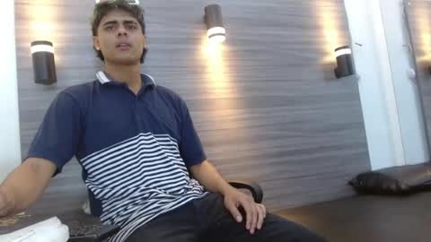 lelehott01 online show from July 26, 2:53 am