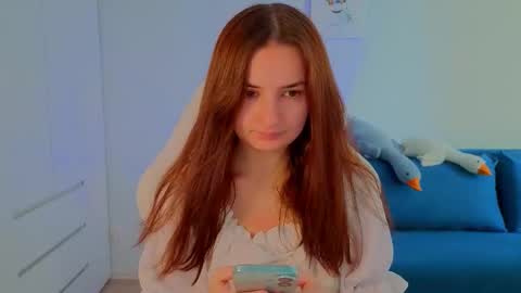 Lelia online show from September 16, 8:04 am