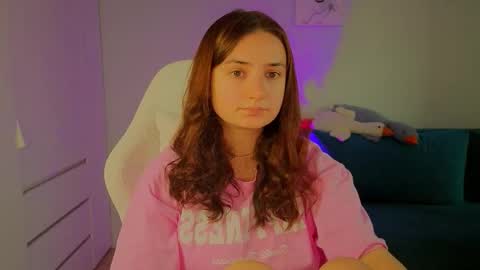 Lelia online show from September 17, 2:52 pm