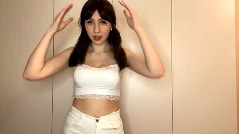 Snapshot of leliateoh chatting on February 22, 5:00 pm Clare online show from February 22, 5:00 pm