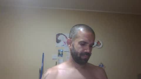 Snapshot of lelvinarm chatting on January 20, 11:32 pm lelvinarm online show from January 20, 11:32 pm