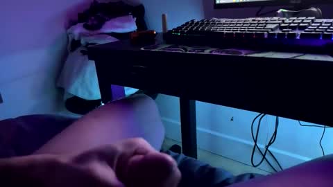 Snapshot of lemaleetsoncock chatting on March 3, 5:13 am lemaleetsoncock online show from March 3, 5:13 am