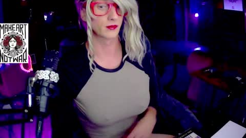 Snapshot of lemon_stealing_whore chatting on October 12, 7:51 am Lemon Stealing Whore online show from October 12, 7:51 am