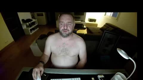 Ange online show from December 22, 6:49 am