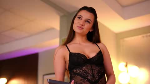 Lena Laurent online show from April 22, 11:12 am