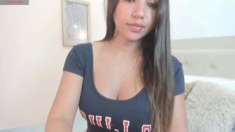 lena_luthor online show from January 8, 8:16 am