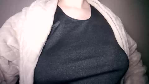 lenagolden online show from February 23, 3:42 pm