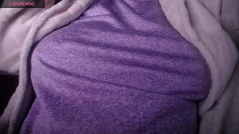 lenagolden online show from February 25, 5:44 pm