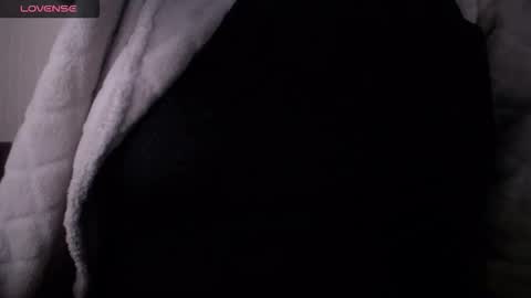 lenagolden online show from March 26, 3:28 pm