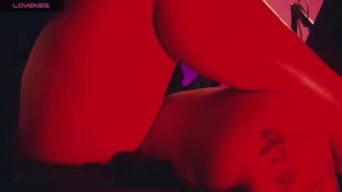 Lenna Kang online show from February 14, 4:59 pm