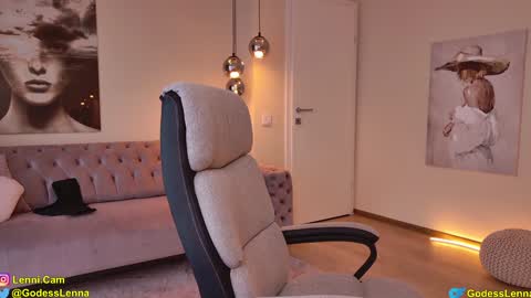 Lenna Goddess online show from February 11, 6:18 am