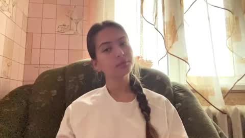 Hellomy name is Natalyits my first day here nice to meet you Give me 50 thumbs ups online show from May 26, 3:35 am
