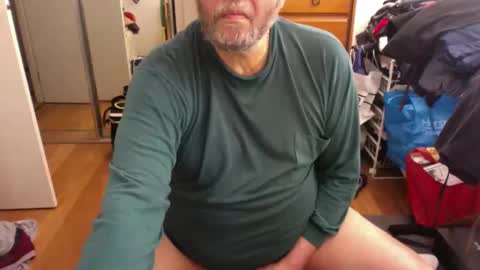 Snapshot of lennyfife chatting on September 15, 12:43 am Pussylicker online show from September 15, 12:43 am