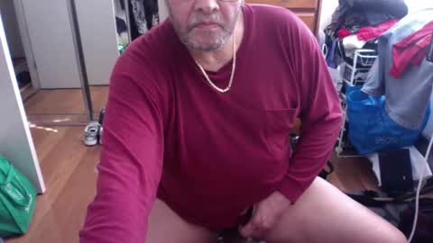 Snapshot of lennyfife chatting on October 1, 9:43 pm Pussylicker online show from October 1, 9:43 pm
