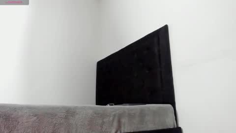 leo183877 online show from March 8, 4:27 am