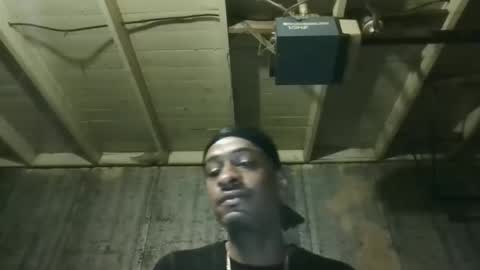 leo199984 online show from April 5, 5:37 am