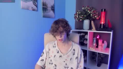 Leo online show from October 26, 2:01 pm