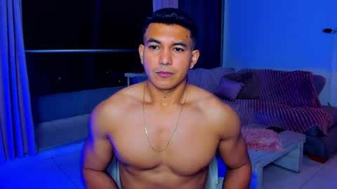 Snapshot of leo_cartier chatting on April 16, 4:57 am Leo Cartier online show from April 16, 4:57 am