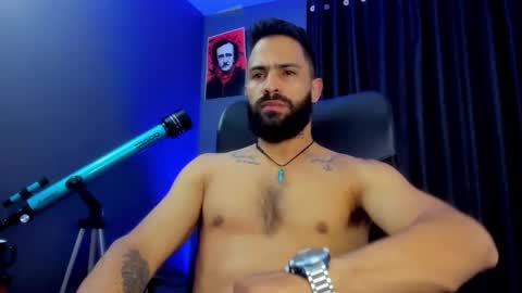 Leo  Diaz online show from January 3, 7:27 am