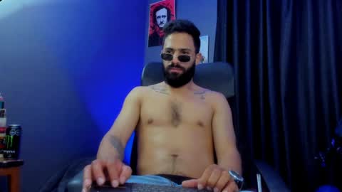 Leo  Diaz online show from January 19, 11:00 pm