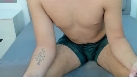 Snapshot of leo_lamech chatting on February 10, 11:47 am Leo Lamech online show from February 10, 11:47 am