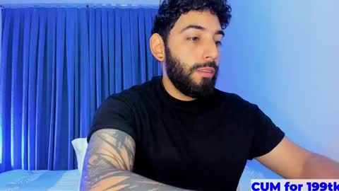 Snapshot of leo_thewolf chatting on February 19, 4:55 pm Leonardo online show from February 19, 4:55 pm