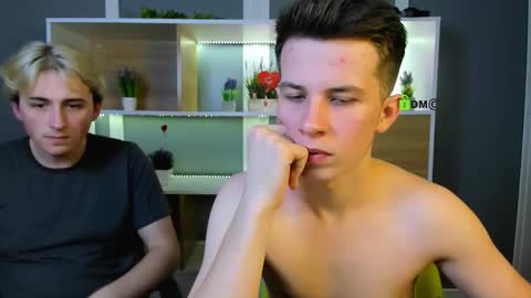 leo_valor online show from February 24, 7:45 pm