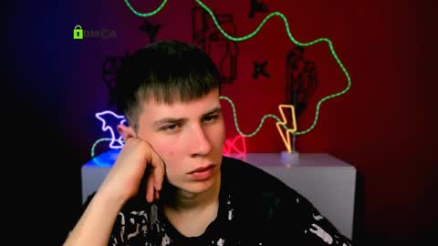 Snapshot of leo_valor chatting on April 14, 6:58 pm leo_valor online show from April 14, 6:58 pm