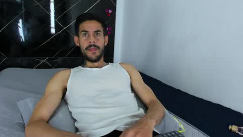 Snapshot of leo_vesper chatting on April 11, 12:20 pm leo vesper online show from April 11, 12:20 pm