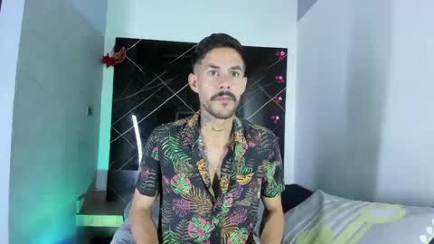 Snapshot of leo_vesper chatting on April 20, 12:19 pm leo vesper online show from April 20, 12:19 pm