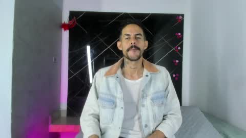 Snapshot of leo_vesper chatting on April 24, 11:56 am leo vesper online show from April 24, 11:56 am