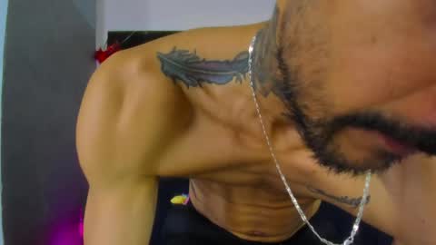 Snapshot of leo_vesper chatting on April 25, 2:47 pm leo vesper online show from April 25, 2:47 pm