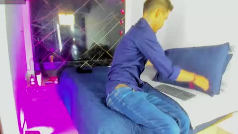 Snapshot of leo_vesper chatting on May 4, 12:34 pm leo vesper online show from May 4, 12:34 pm