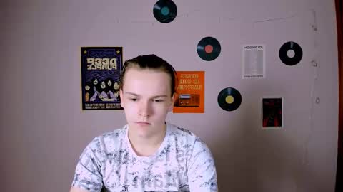 leo_void online show from November 27, 9:33 am