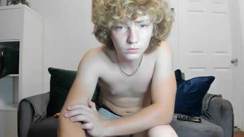 Snapshot of leo_wildd chatting on September 22, 7:10 am leo_wildd online show from September 22, 7:10 am