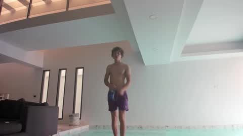 leo_wildd online show from November 5, 4:56 am