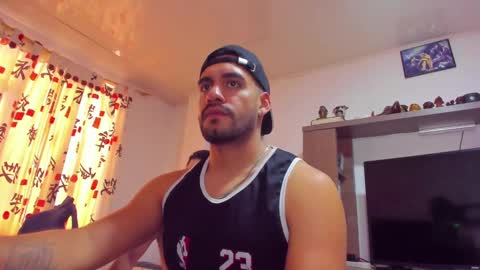 Leon Hart online show from December 18, 7:30 pm