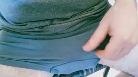 leon_pgorda online show from February 12, 7:09 pm