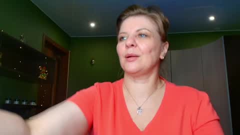 Snapshot of leona_tracie chatting on May 16, 11:20 am Leona tracie online show from May 16, 11:20 am