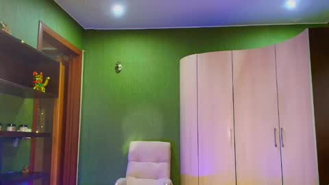 Snapshot of leona_tracie chatting on May 18, 11:38 am Leona tracie online show from May 18, 11:38 am