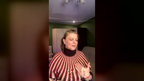 Leona tracie online show from June 18, 3:51 am