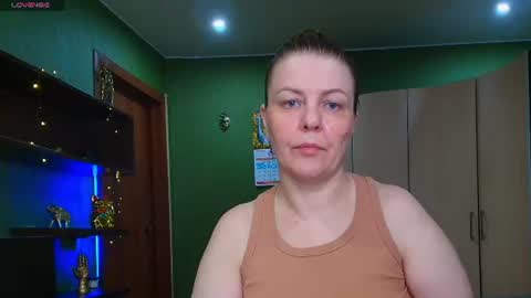 Leona tracie online show from July 9, 8:13 pm