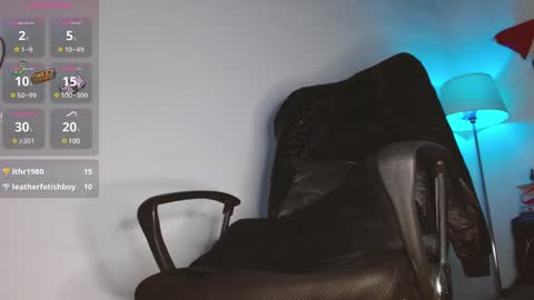 iam leonal online show from December 23, 11:28 pm