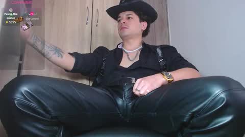 iam leonal online show from October 10, 6:18 pm