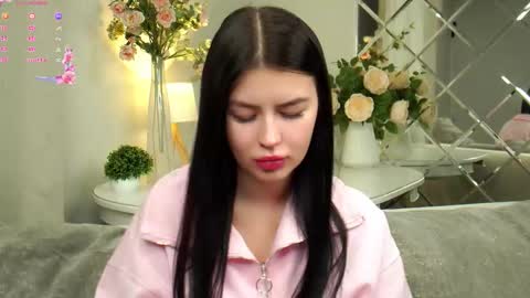 Mila online show from February 5, 1:21 am