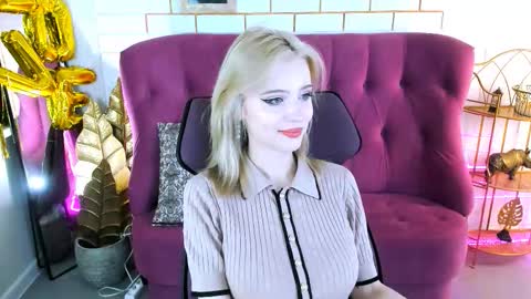 leonastone online show from November 27, 6:10 pm