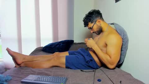 Len online show from November 6, 5:03 pm