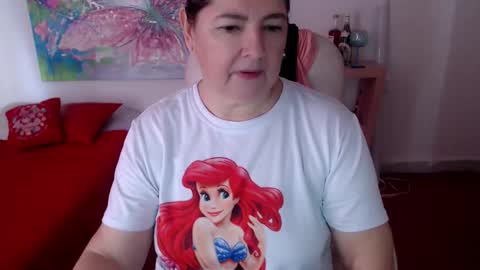 Snapshot of leonela_69 chatting on February 15, 6:37 pm leonela online show from February 15, 6:37 pm